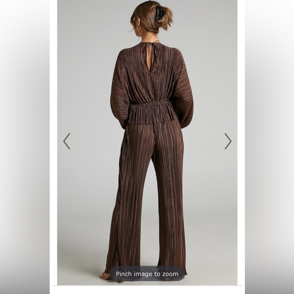 SHOWPO Beca Plisse Set in Chocolate - Picture 5 of 5